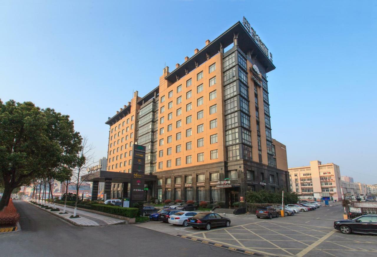 Four Seasons Rayli Hotel Ningbo Exterior photo